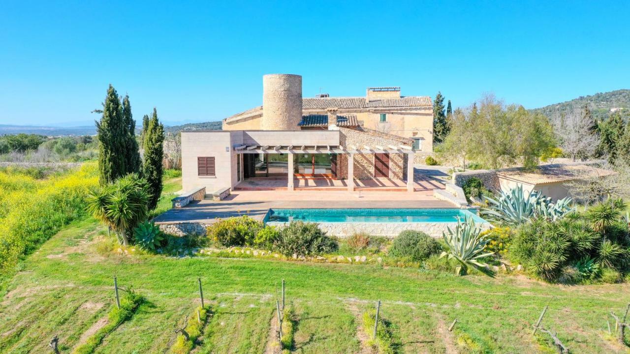 Son Bennassar Villa *